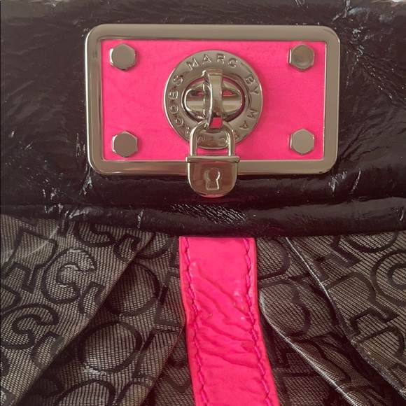 Marc by Marc Jacobs shoulder bag. EUC!! - Picture 2 of 5